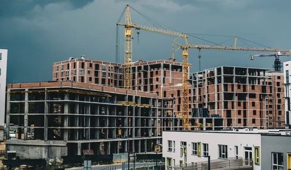 Structure